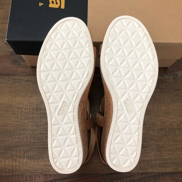 Teva Arrabelle Universal Leather Sandal - Picture 5 of 9